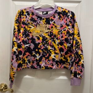 Colorful Nike crewneck crop for girls